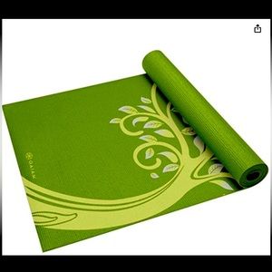 Gaiam Print Yoga Mat, Non Slip Exercise & Fitness Mat for All Types of Yoga